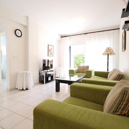 Victor Apartment Paphos Exterior photo