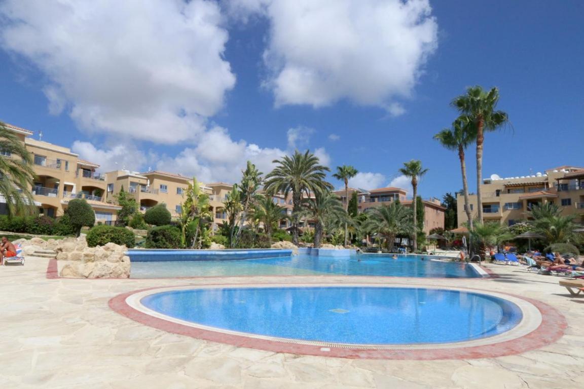 Victor Apartment Paphos Exterior photo